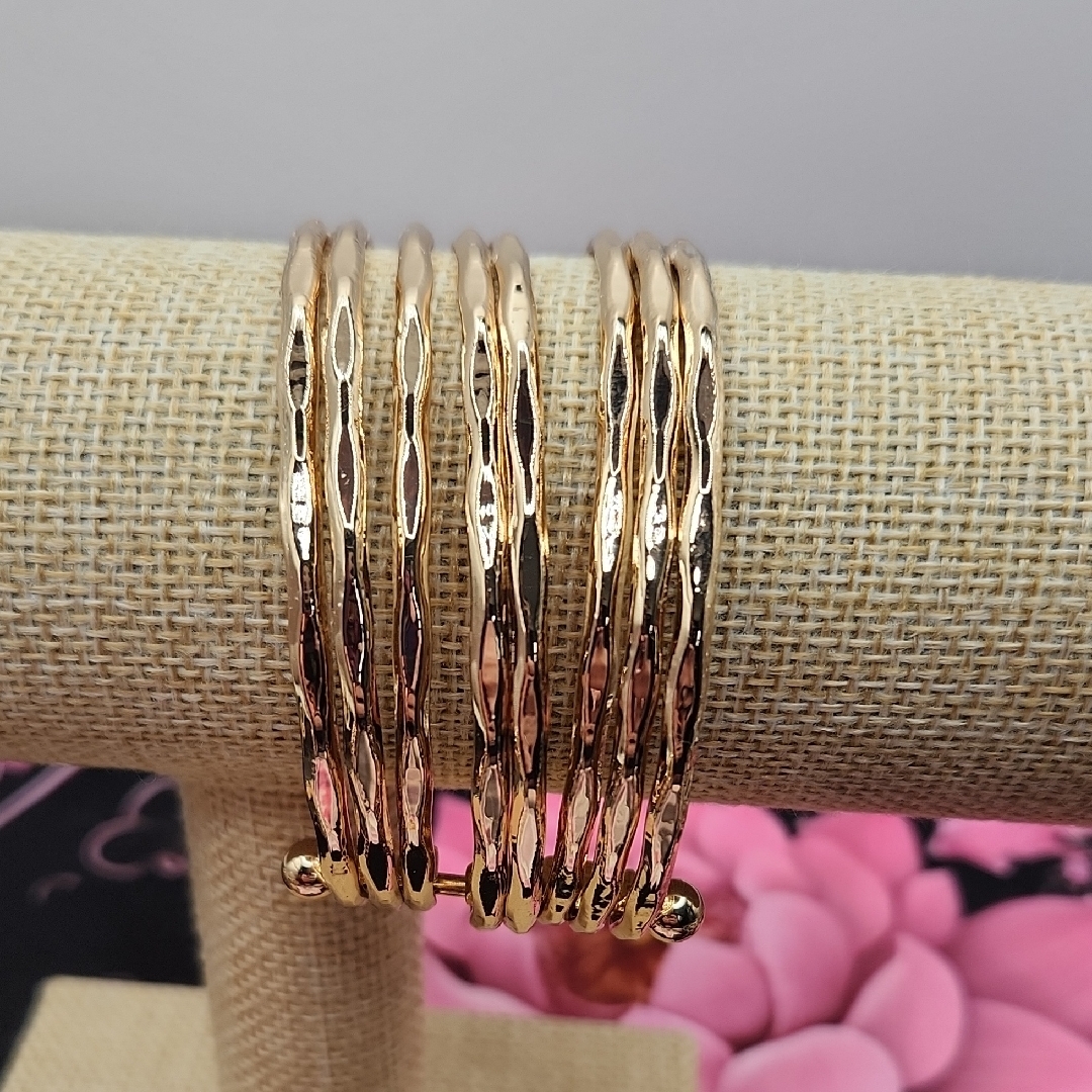 14th & Union Gold Textured Cuff Bangles Set Nwt